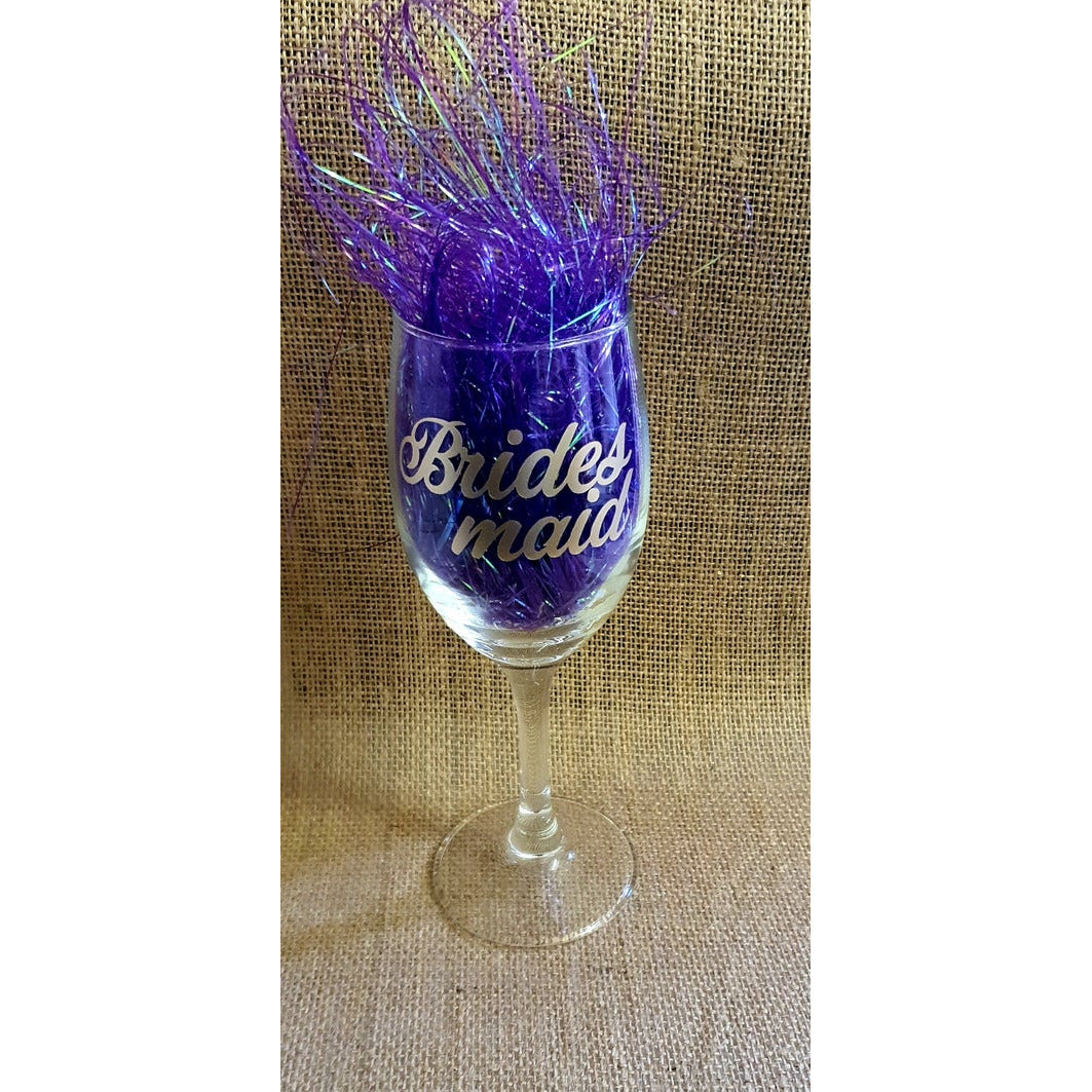 Bridesmaid-wine-glass